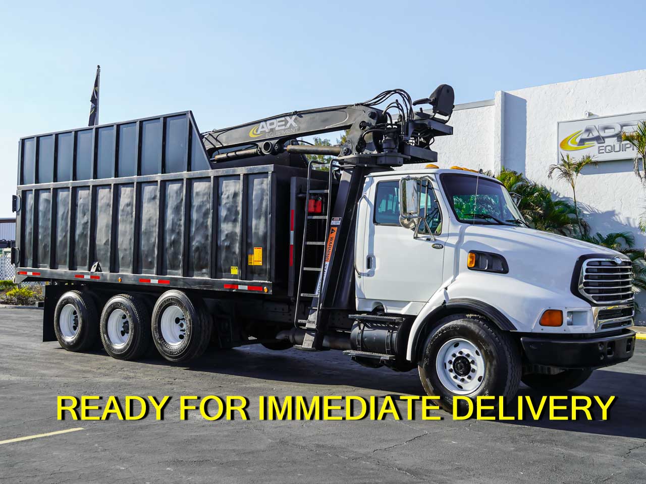 2004 STERLING LT9500 GRAPPLE TRUCK FOR SALE 2004 STERLING LT9500 GRAPPLE TRUCK FOR SALE - image 1 of 6