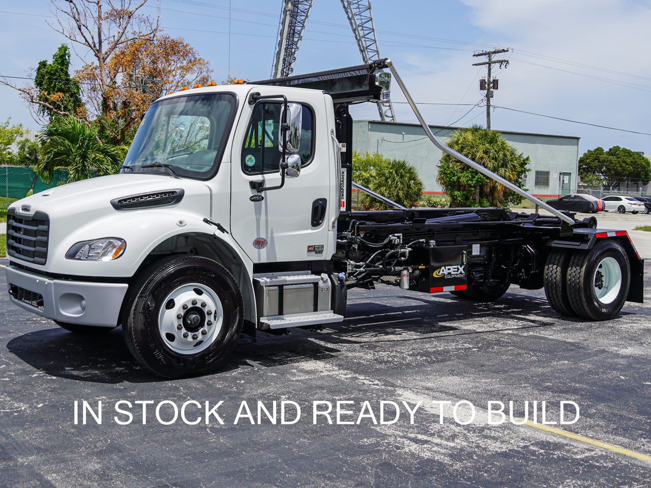 2025 FREIGHTLINER M2 - image 2 of 6