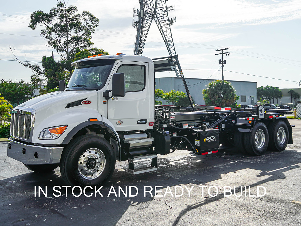 2025 PETERBILT 548 - image 2 of 4