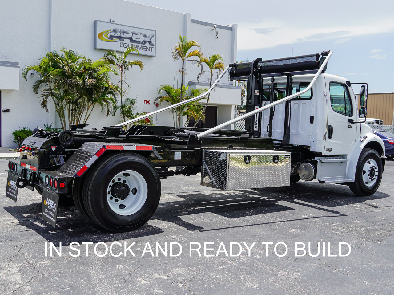 2025 FREIGHTLINER M2 - image 5 of 6