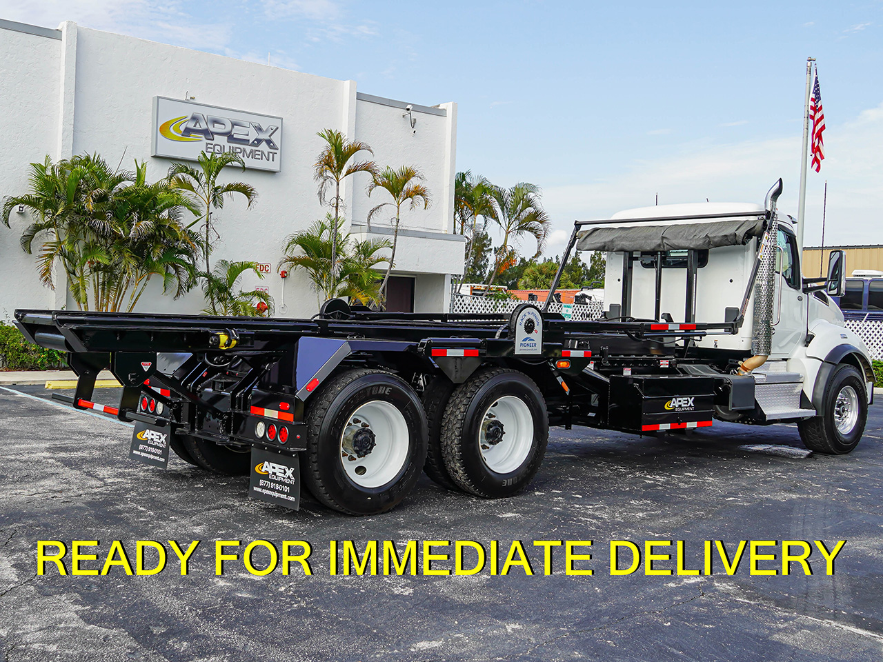 2023 T880 KENWORTH USED ROLL OFF TRUCK FOR SALE - image 5 of 6