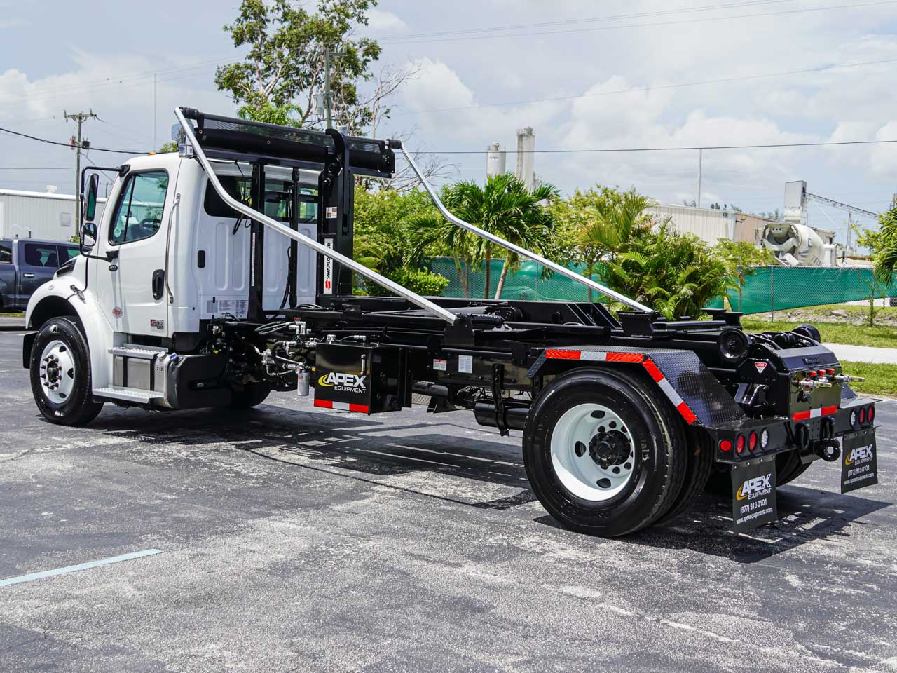 2025 FREIGHTLINER M2 HOOKLIFT TRUCK FOR SALE - image 6 of 6