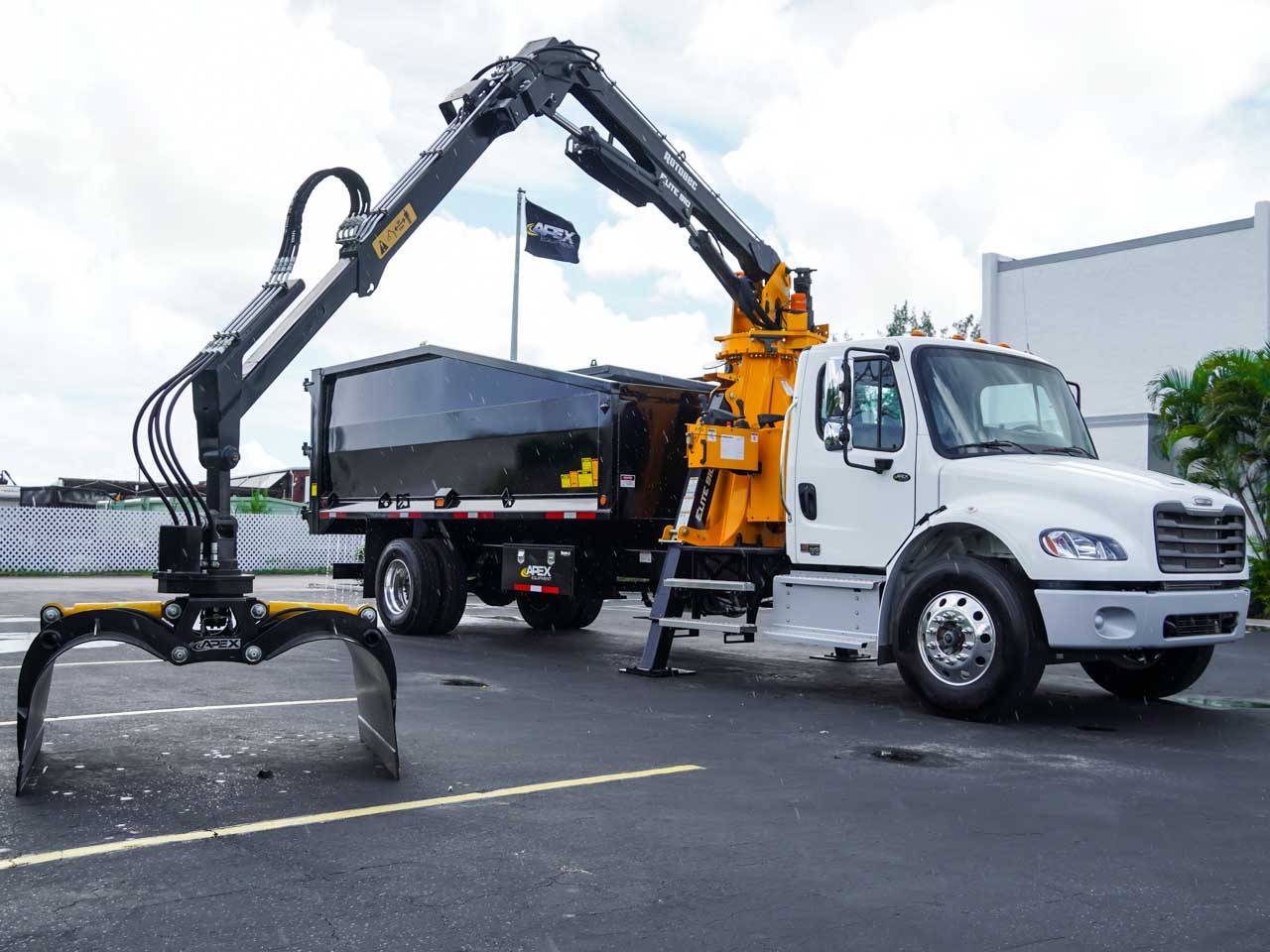 2025 FREIGHTLINER M2 ROTOBEC GRAPPLE DUMP TRUCK 2025 FREIGHTLINER M2 ROTOBEC GRAPPLE DUMP TRUCK - image 1 of 6