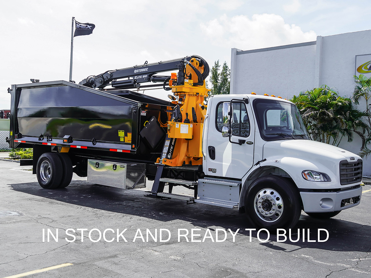 2025 FREIGHTLINER M2 - image 1 of 6