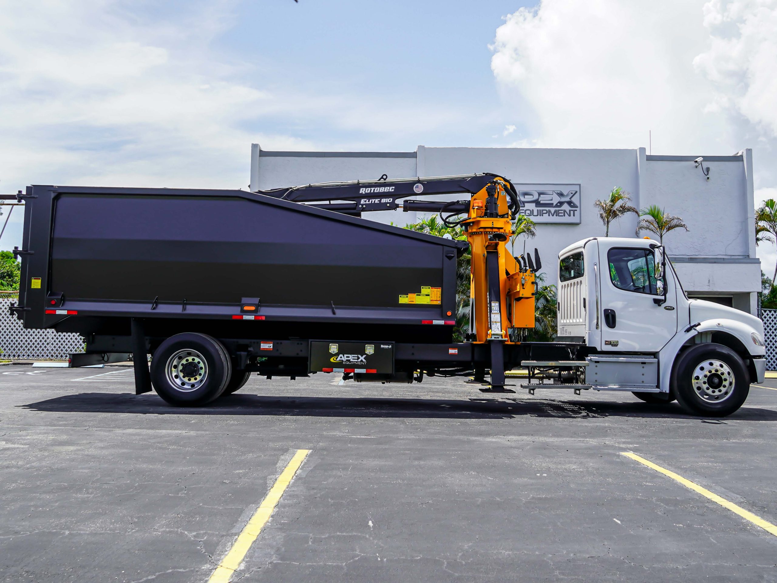 2025 FREIGHTLINER M2 LOAD N GO GRAPPLE TRUCK 2025 FREIGHTLINER M2 LOAD N GO GRAPPLE TRUCK - image 5 of 6