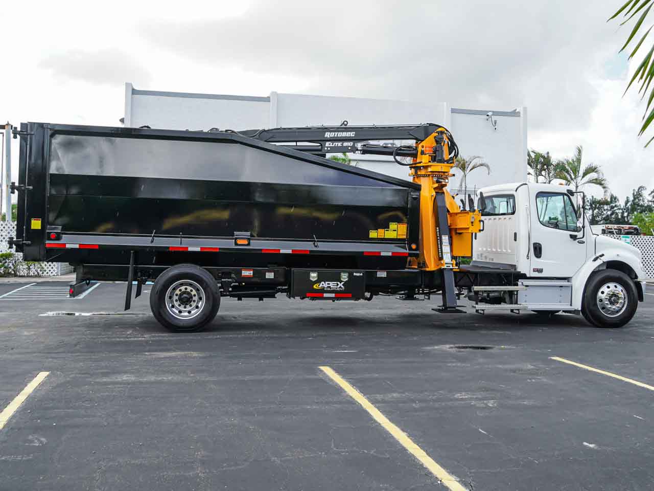 2025 FREIGHTLINER M2 LOAD N GO GRAPPLE TRUCK - image 6 of 6