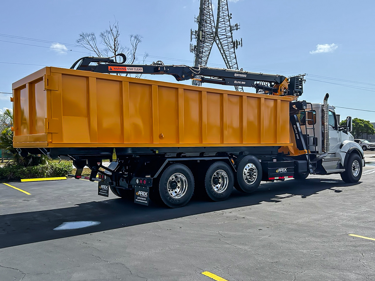2025 KENWORTH T880 - image 3 of 4