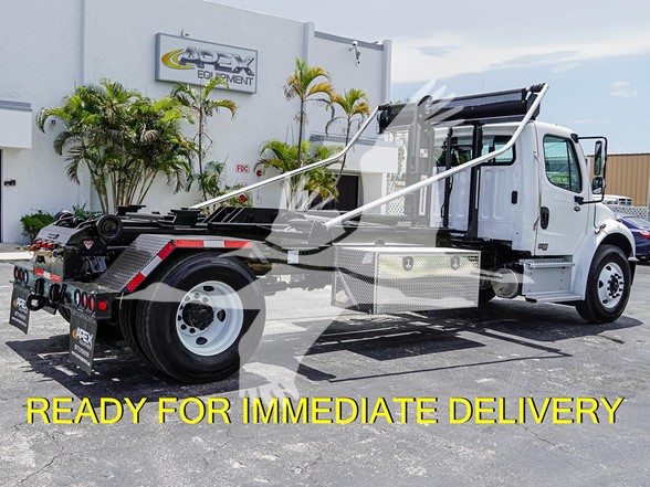 2025 BUSINESS CLASS M2 106 PLUS FREIGHTLINER - image 6 of 6