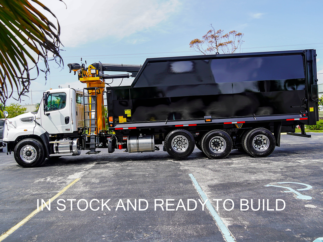 2026 FREIGHTLINER 114SD - image 6 of 6