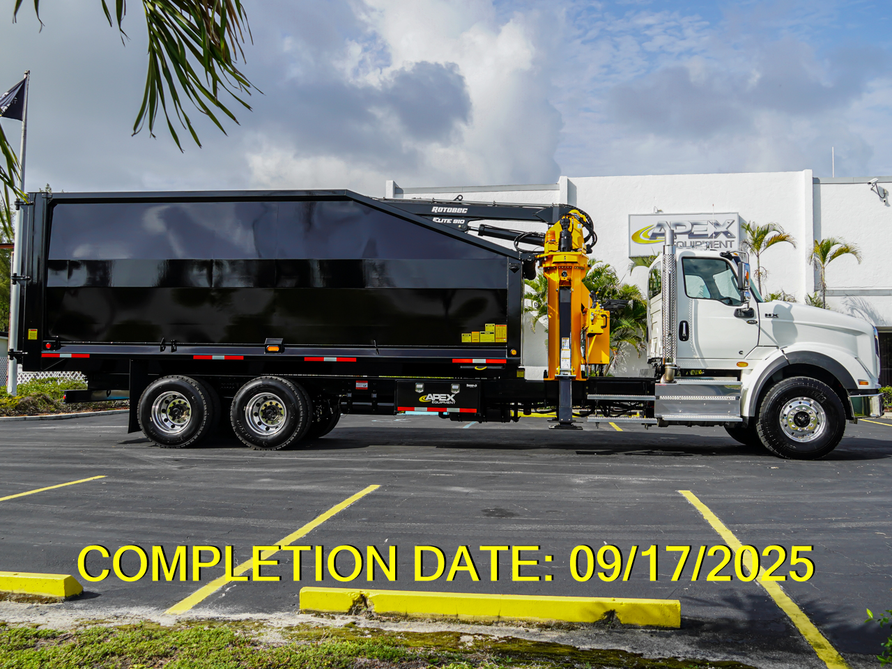 2026 INTERNATIONAL HX GRAPPLE TRUCK - image 5 of 6