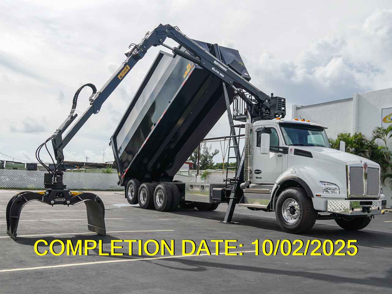 2025 KENWORTH T880 GRAPPLE  TRUCK FOR SALE - image 2 of 6