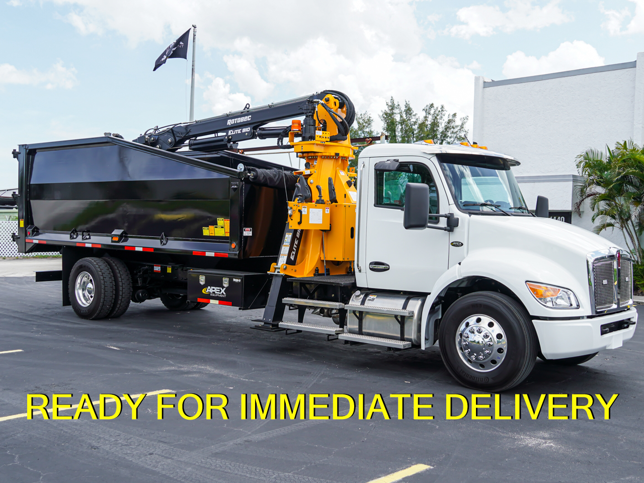 2026 KENWORTH T380 GRAPPLE TRUCK - image 1 of 6
