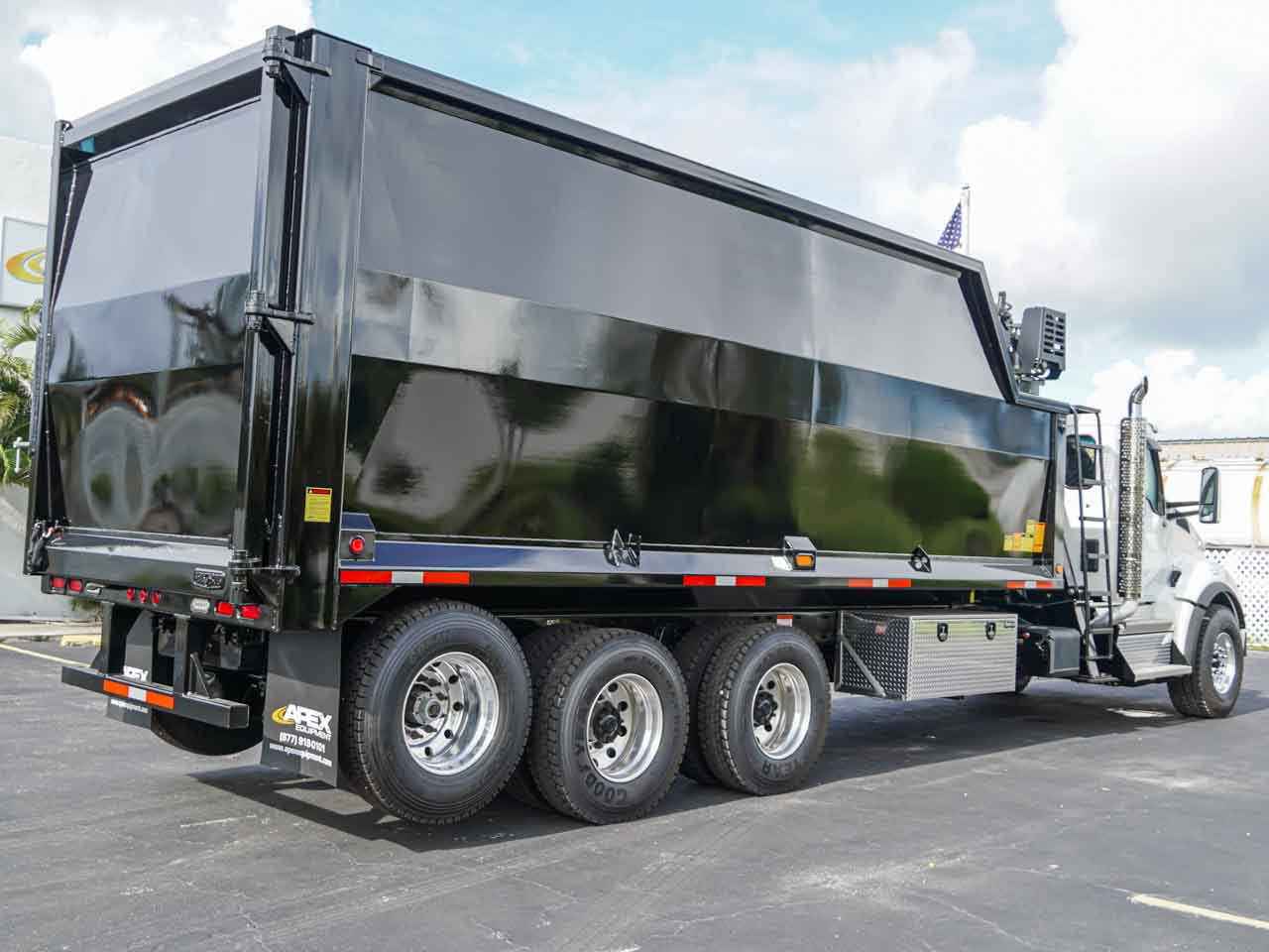 2025 KENWORTH T880 GRAPPLE  TRUCK FOR SALE - image 5 of 6