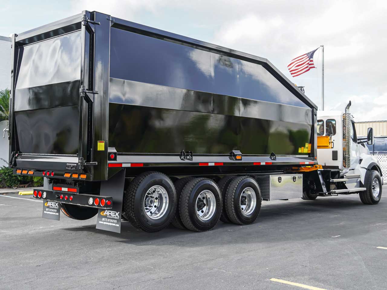 KENWORTH T880 GRAPPLE DUMP TRUCK KENWORTH T880 GRAPPLE DUMP TRUCK - image 5 of 6