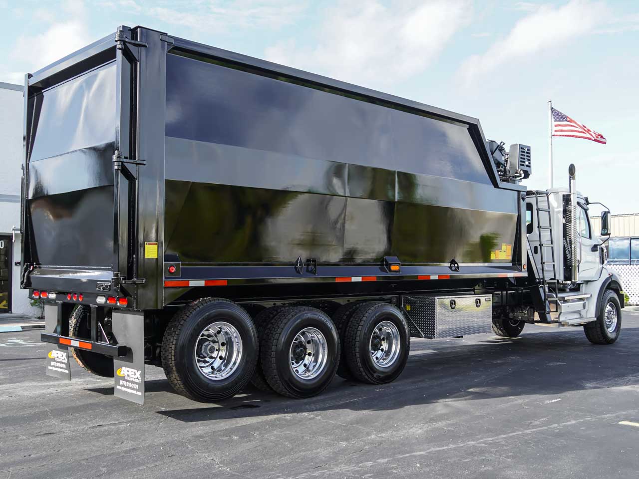 2026 47X WESTERN STAR GRAPPLE TRUCK FOR SALE 2026 47X WESTERN STAR GRAPPLE TRUCK FOR SALE - image 4 of 6