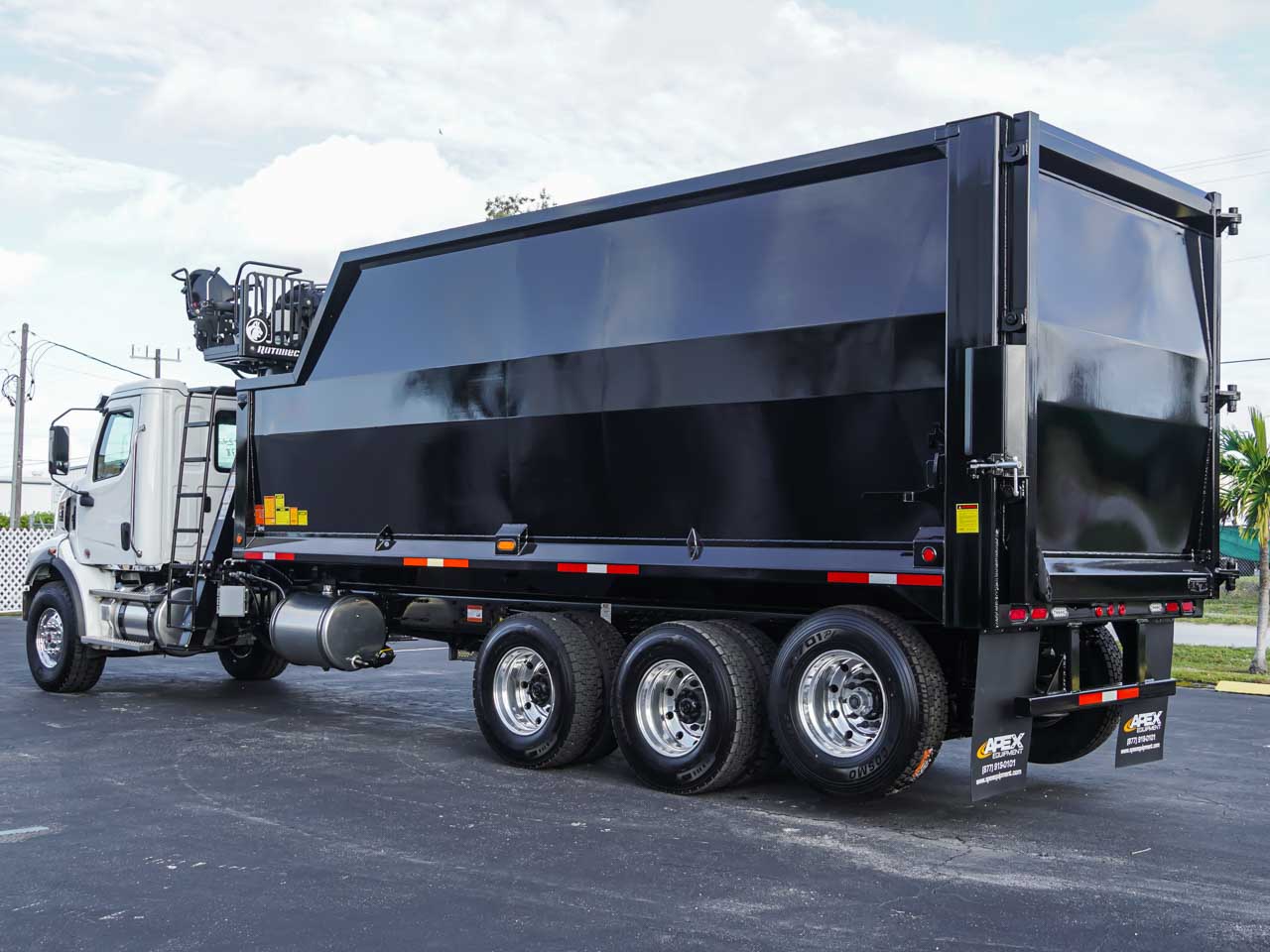 2026 47X WESTERN STAR GRAPPLE TRUCK FOR SALE 2026 47X WESTERN STAR GRAPPLE TRUCK FOR SALE - image 5 of 6