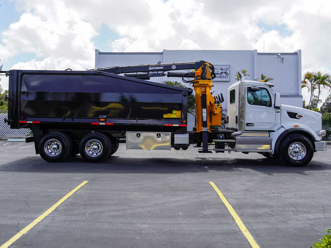 2026 PETERBILT 567 GRAPPLE TRUCK FOR SALE 2026 PETERBILT 567 GRAPPLE TRUCK FOR SALE - image 6 of 6