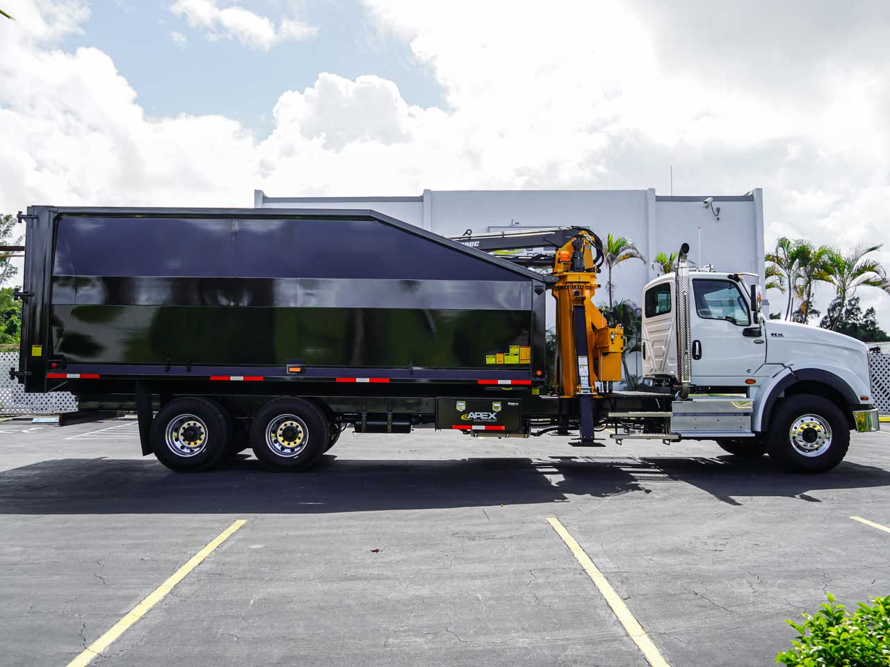 2026 INTERNATIONAL HX GRAPPLE TRUCK FOR SALE - image 6 of 6