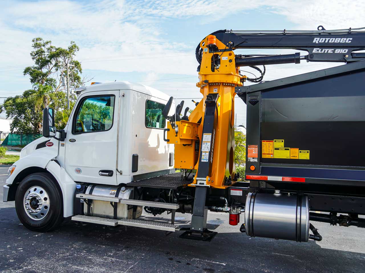 Rotobec Elite 910 Load N Go Grapple Truck for Sale Rotobec Elite 910 Load N Go Grapple Truck for Sale