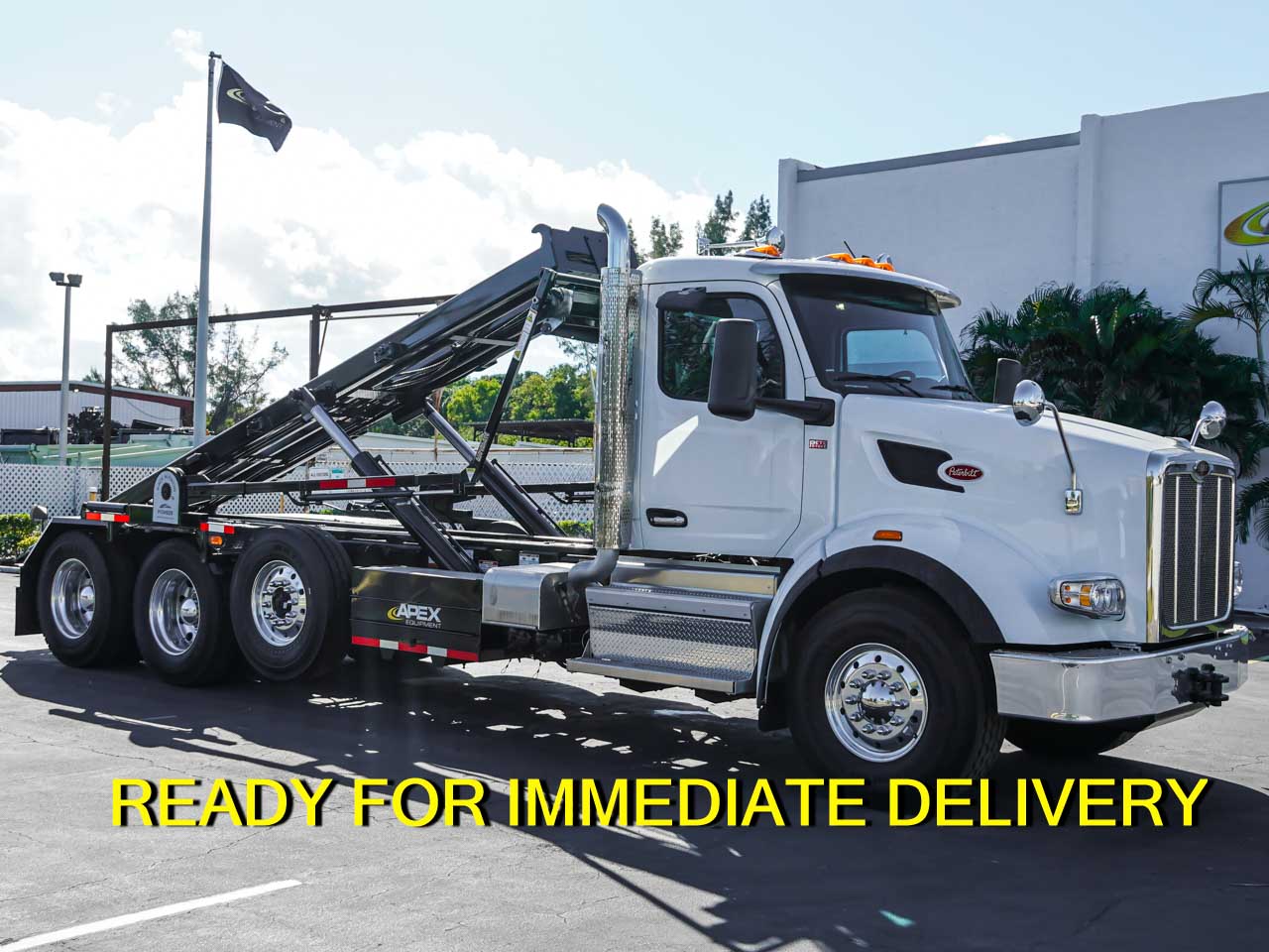 2026 PETERBILT 567 ROLL OFF TRUCK FOR SALE 2026 PETERBILT 567 ROLL OFF TRUCK FOR SALE - image 1 of 6