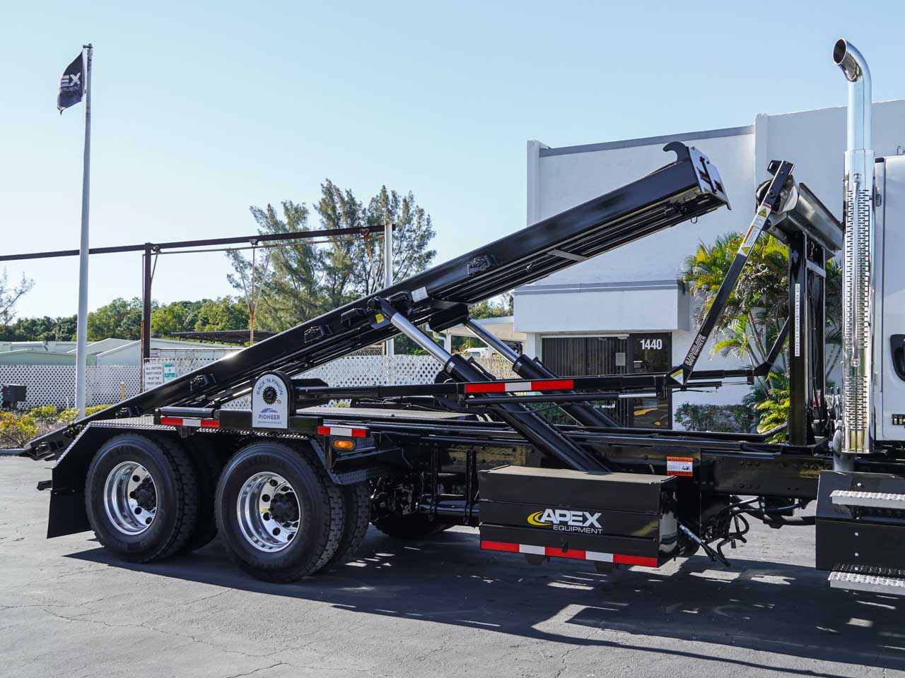 Freightliner Roll Off for Sale Freightliner Roll Off for Sale