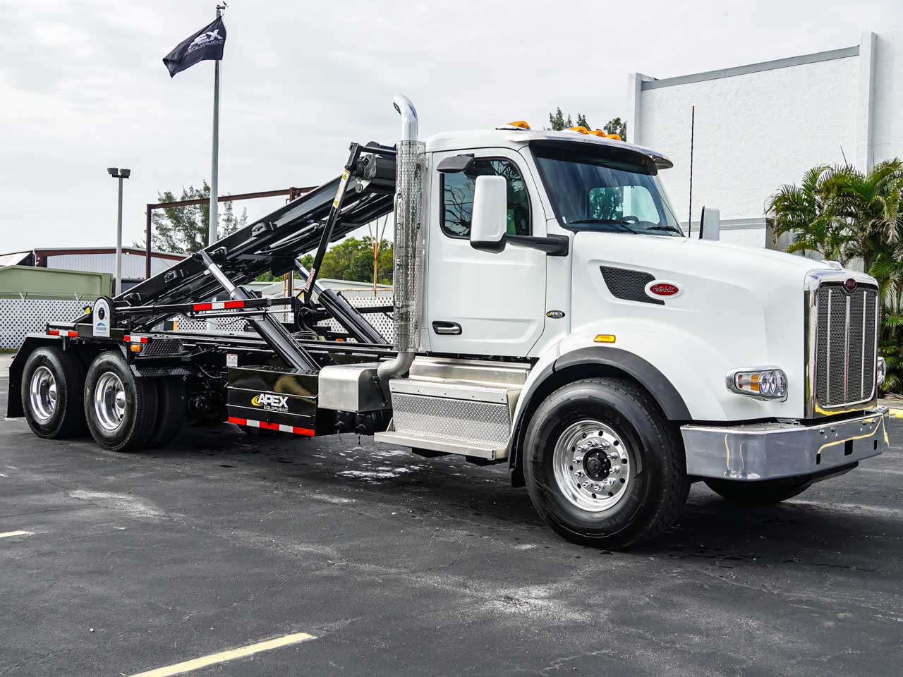 2027 Peterbilt 567 ROLL OFF TRUCK FOR SALE - image 1 of 6
