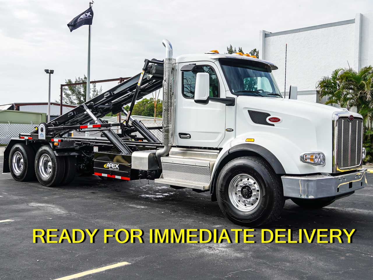 2027 Peterbilt 567 ROLL OFF TRUCK FOR SALE 2027 Peterbilt 567 ROLL OFF TRUCK FOR SALE - image 1 of 6