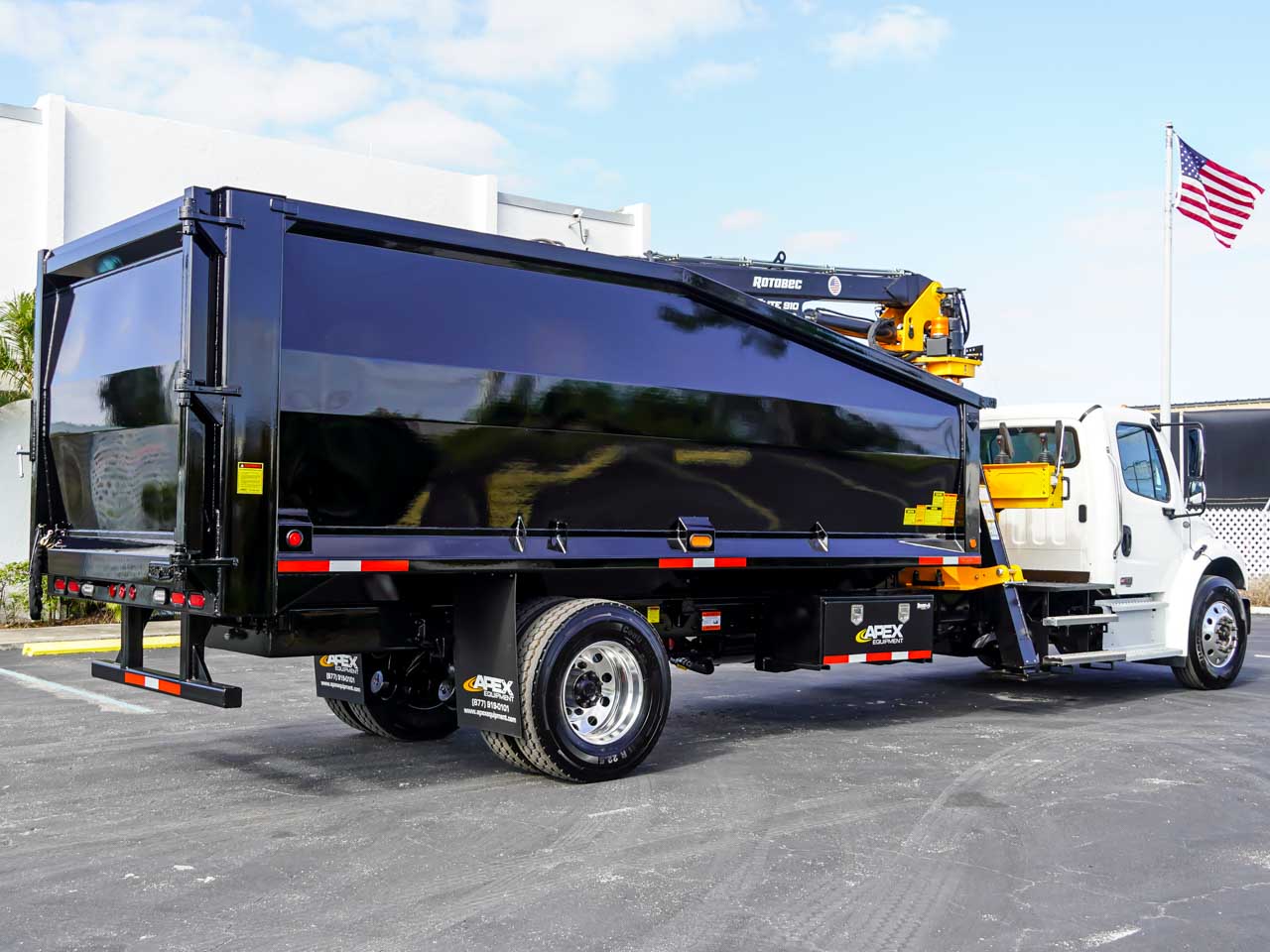 2027 FREIGHTLINER M2 ROTOBEC GRAPPLE TRUCK 2027 FREIGHTLINER M2 ROTOBEC GRAPPLE TRUCK - image 3 of 6
