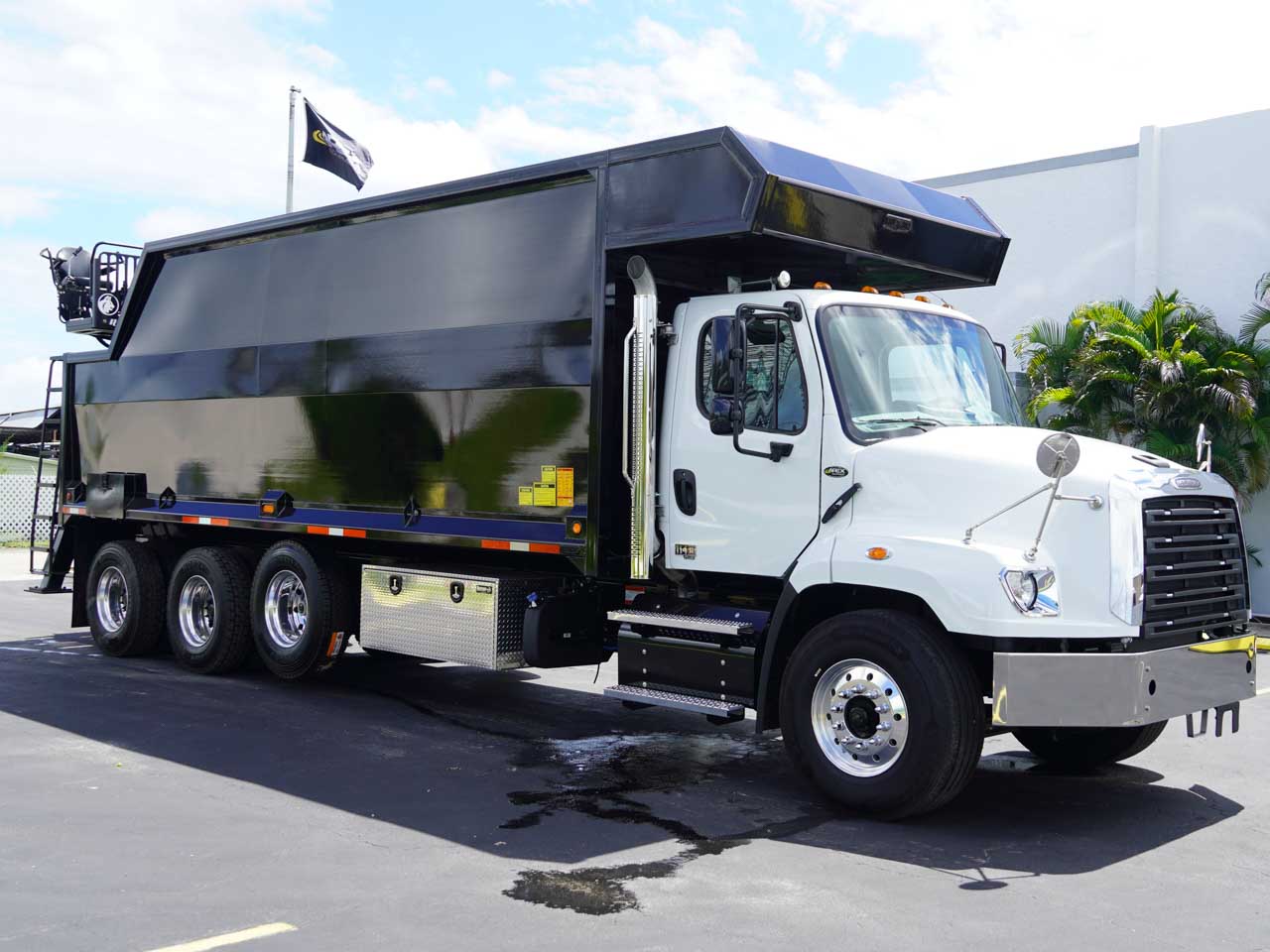 Freightliner 114SD Rotobec Rear Load Grapple Truck for Sale Freightliner 114SD Rotobec Rear Load Grapple Truck for Sale