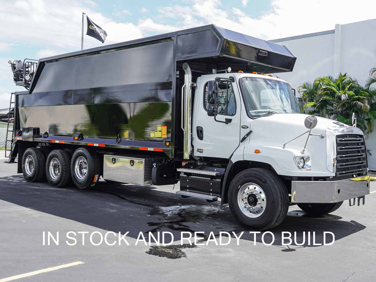 2027 FREIGHTLINER 114SD GRAPPLE TRUCK 2027 FREIGHTLINER 114SD GRAPPLE TRUCK - image 1 of 6