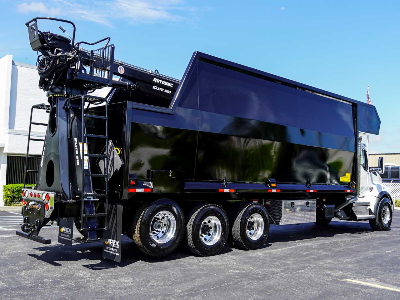 2027 KENWORTH T880 ROTOBEC GRAPPLE TRUCK 2027 KENWORTH T880 ROTOBEC GRAPPLE TRUCK - image 5 of 6