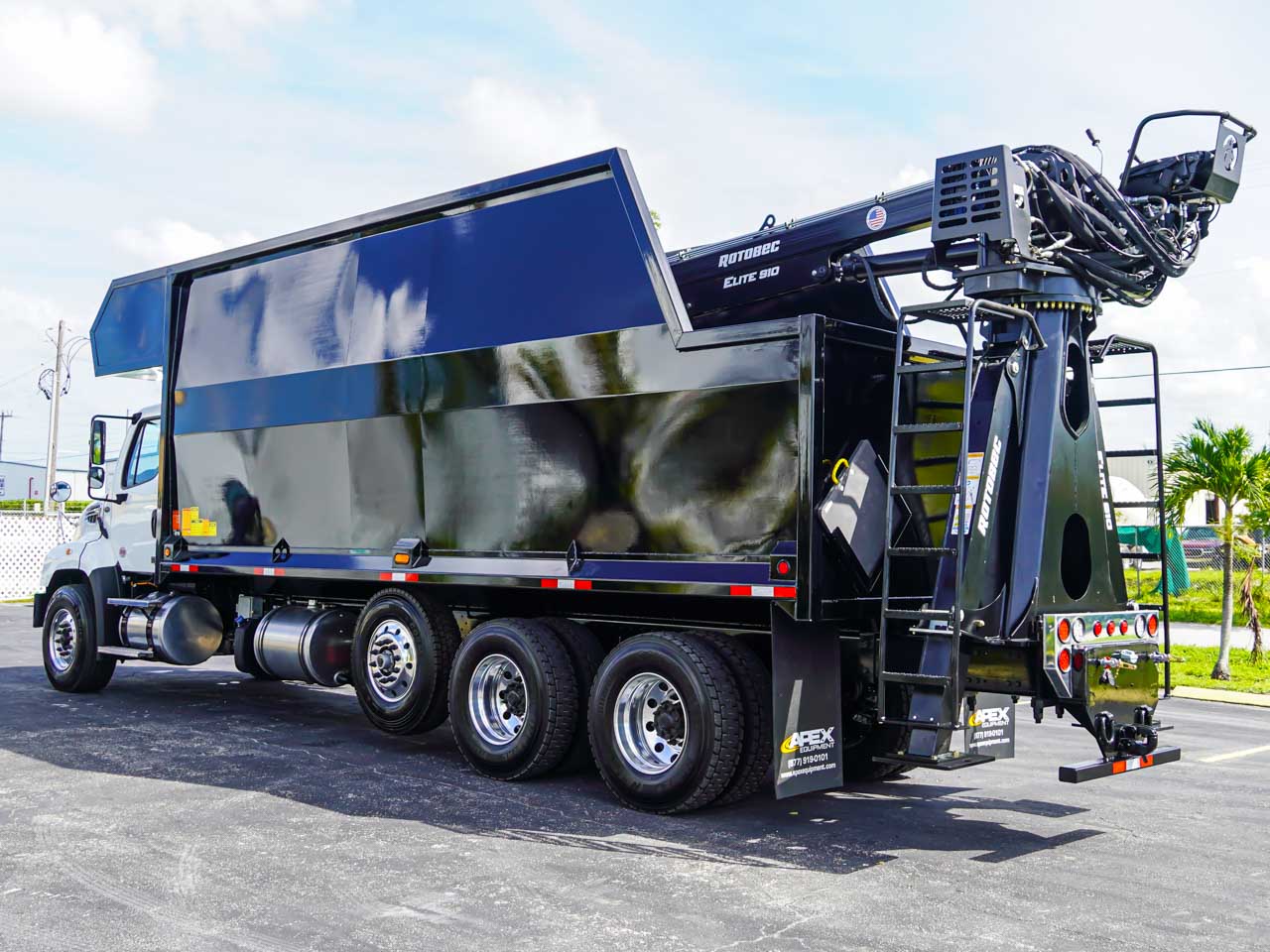 Freightliner Rotobec Rear Load Grapple Truck Freightliner Rotobec Rear Load Grapple Truck