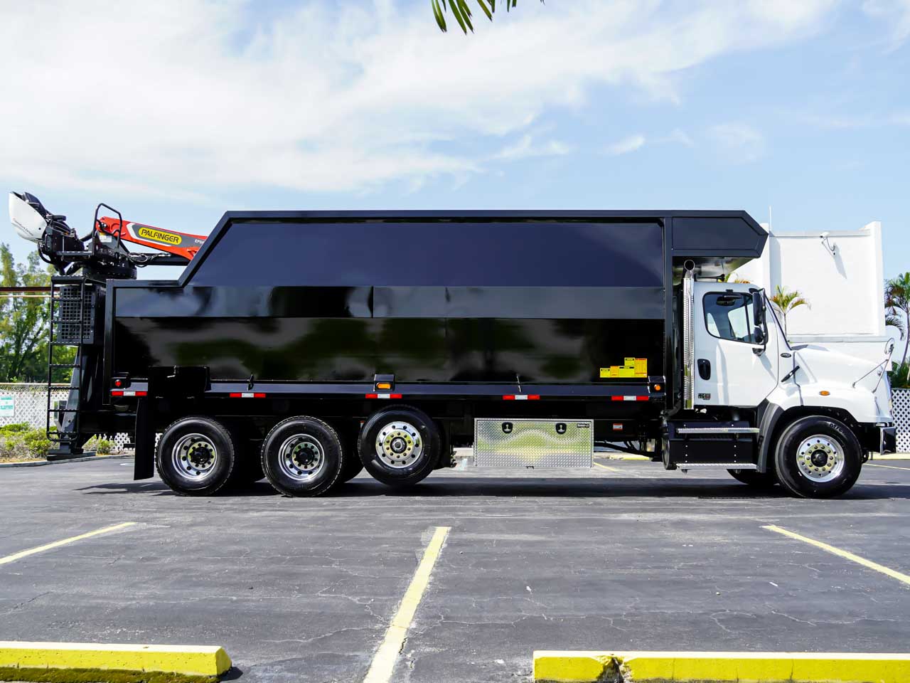 2027 FREIGHTLINER 114SD GRAPPLE TRUCK 2027 FREIGHTLINER 114SD GRAPPLE TRUCK - image 6 of 6