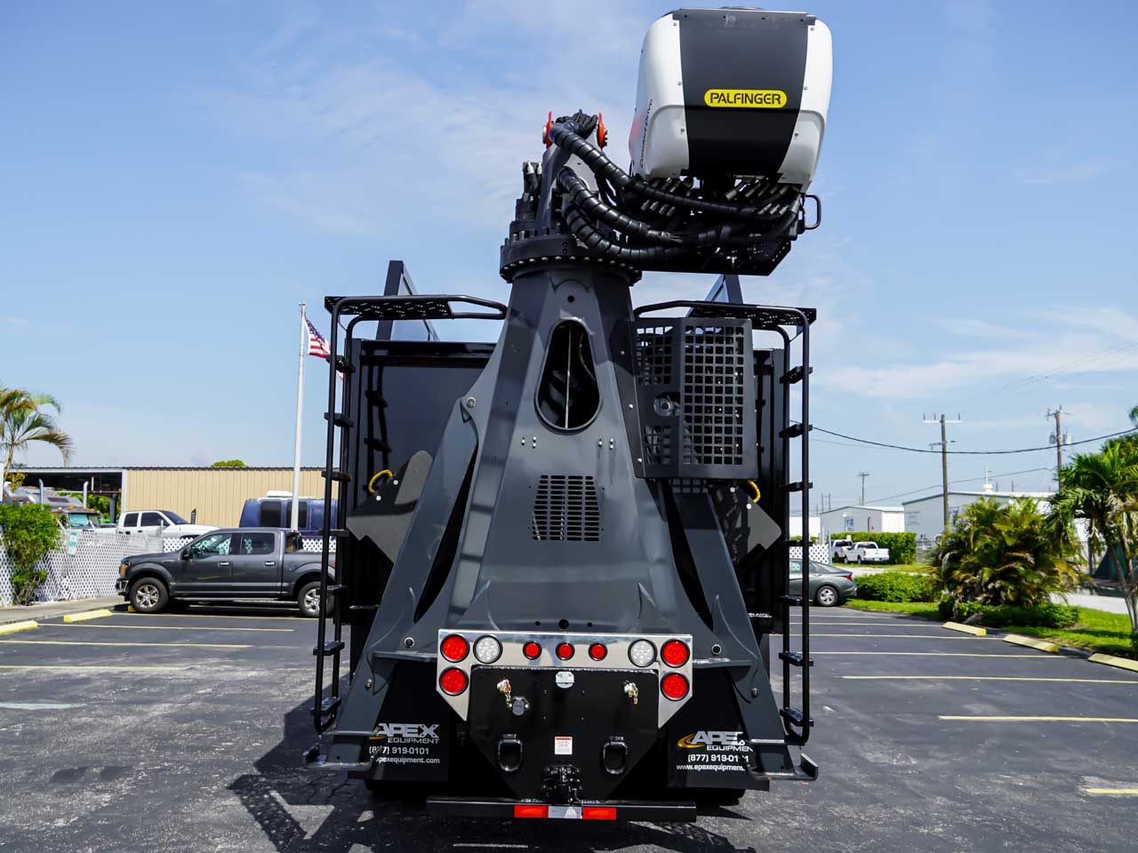 Freightliner 114SD Palfinger Rear Load for Sale Freightliner 114SD Palfinger Rear Load for Sale