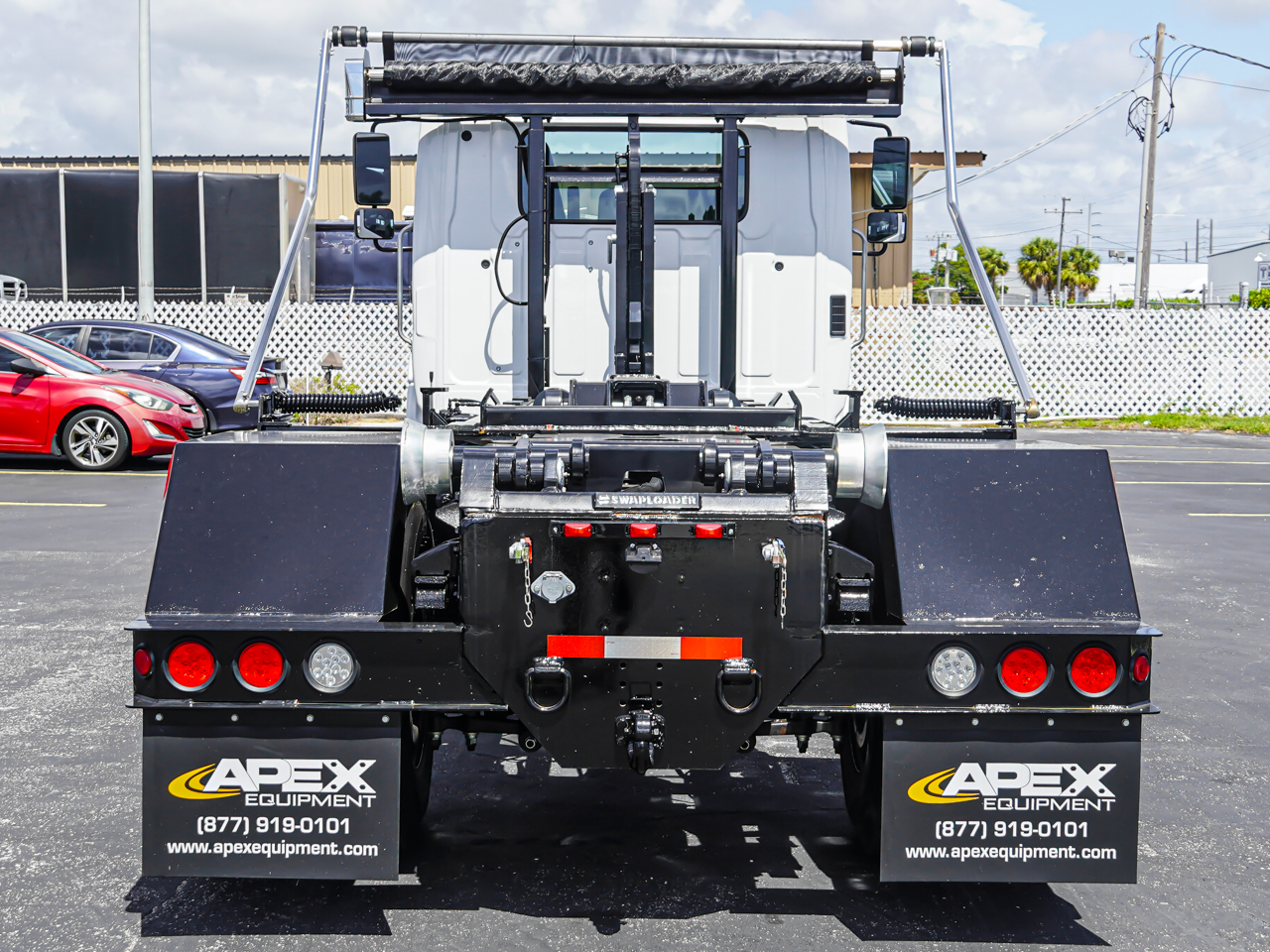 New Hino L7 Swaploader Hooklift Truck for Sale New Hino L7 Swaploader Hooklift Truck for Sale