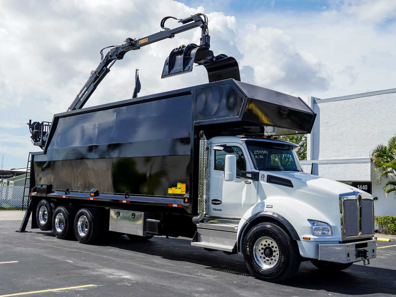 15_Kenworth T880 Rotobec Rear Load Grapple Truck for Sale 15_Kenworth T880 Rotobec Rear Load Grapple Truck for Sale