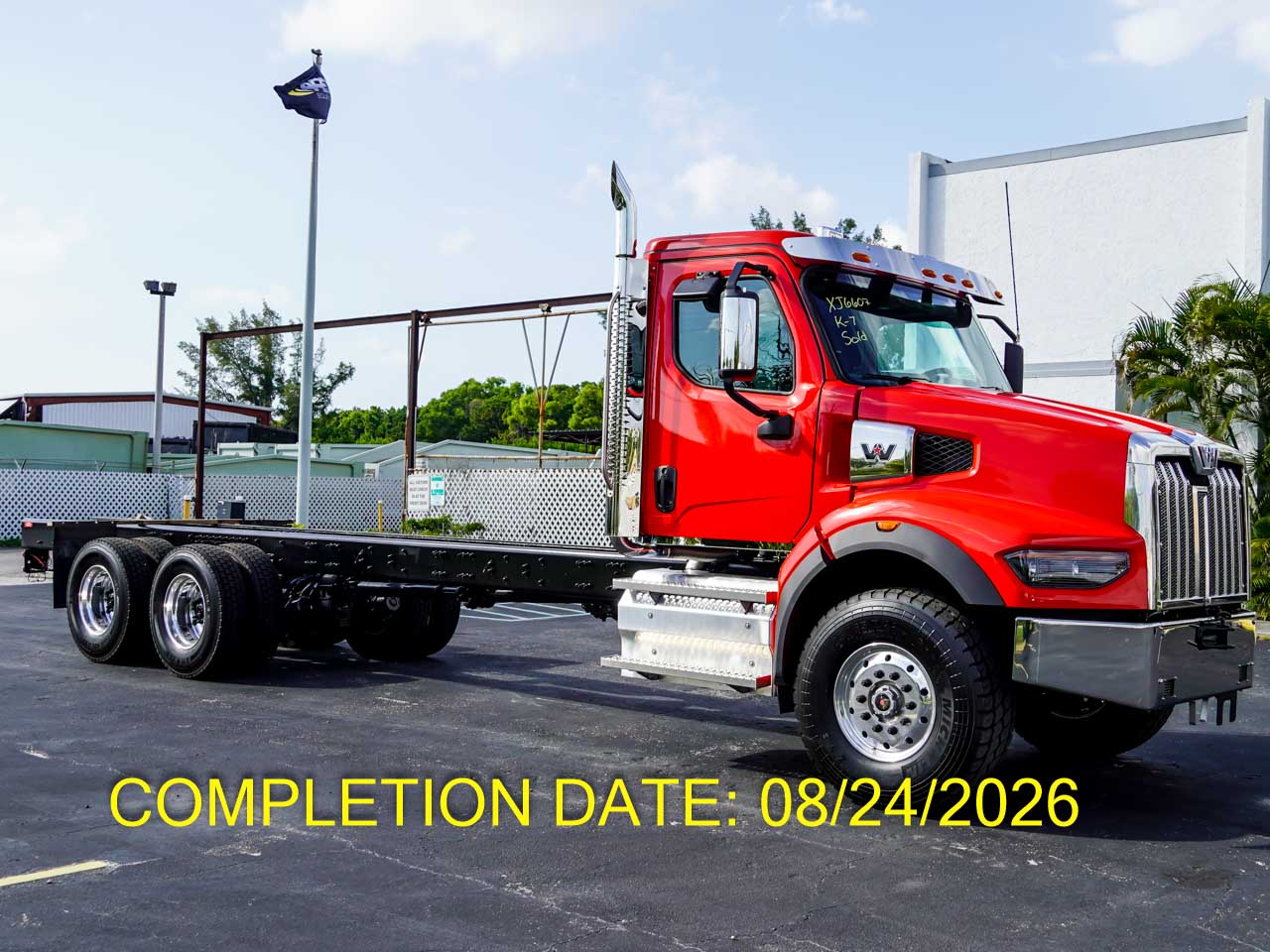 2027 WESTERN STAR 49X GRAPPLE TRUCK 2027 WESTERN STAR 49X GRAPPLE TRUCK - image 1 of 6