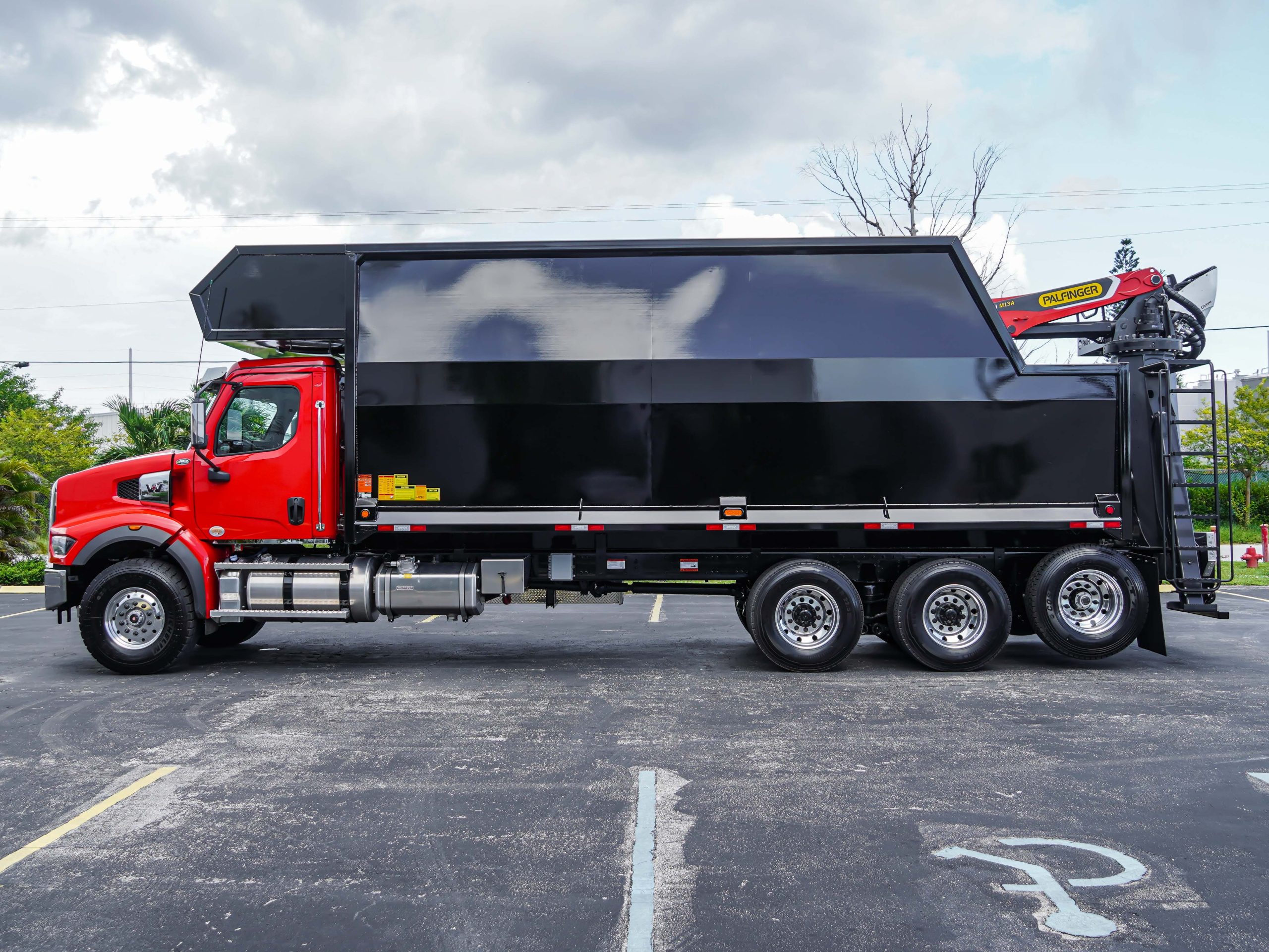2027 WESTERN STAR 49X GRAPPLE TRUCK 2027 WESTERN STAR 49X GRAPPLE TRUCK - image 6 of 6