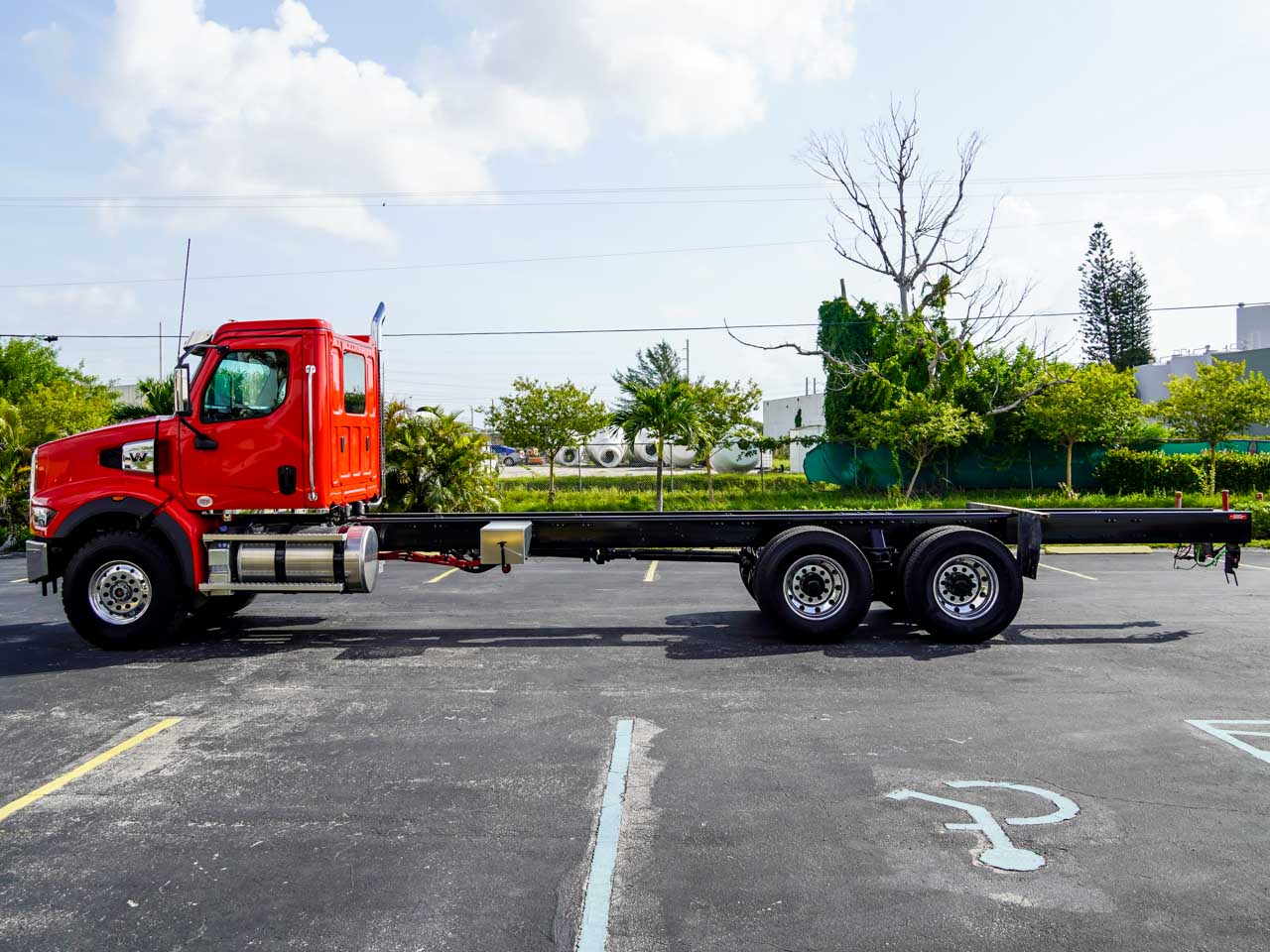 2027 WESTERN STAR 49X GRAPPLE TRUCK 2027 WESTERN STAR 49X GRAPPLE TRUCK - image 6 of 6