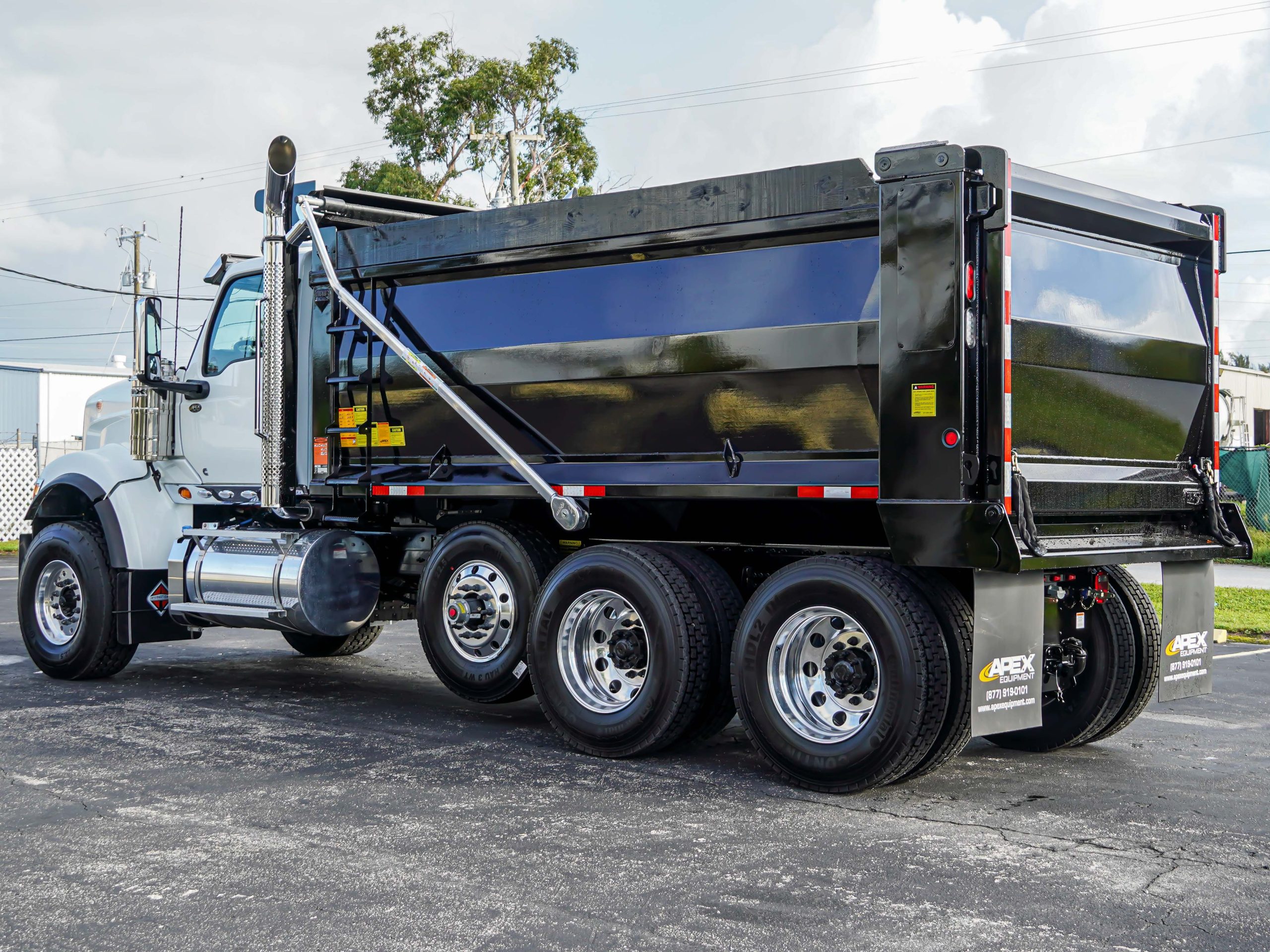 2026 INTERNATIONAL HX520 DUMP TRUCK FOR SALE 2026 INTERNATIONAL HX520 DUMP TRUCK FOR SALE - image 4 of 6
